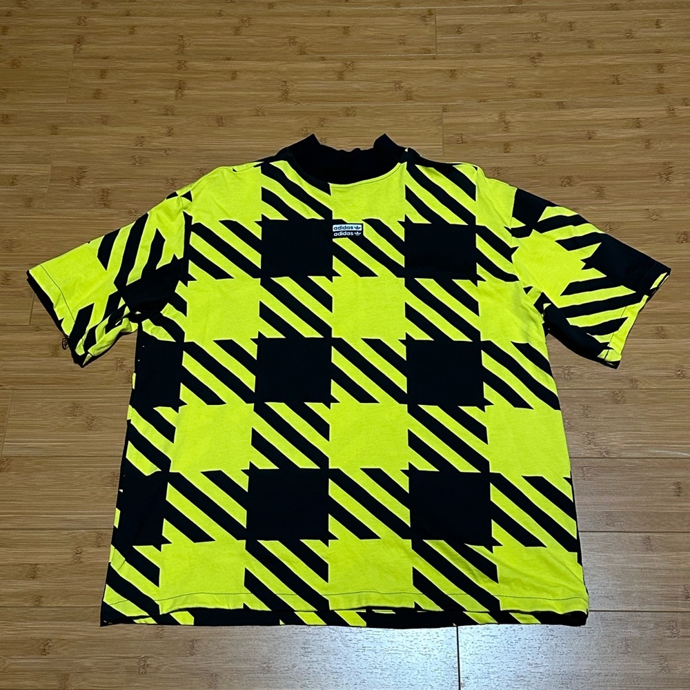 Adidas oversized tshirt